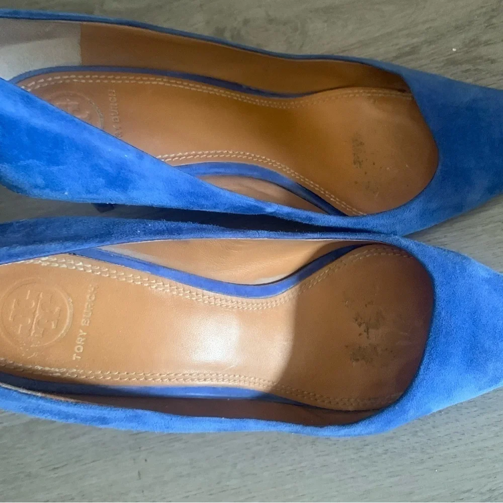 Tory Burch Heels Elane Suede Pumps in Blue